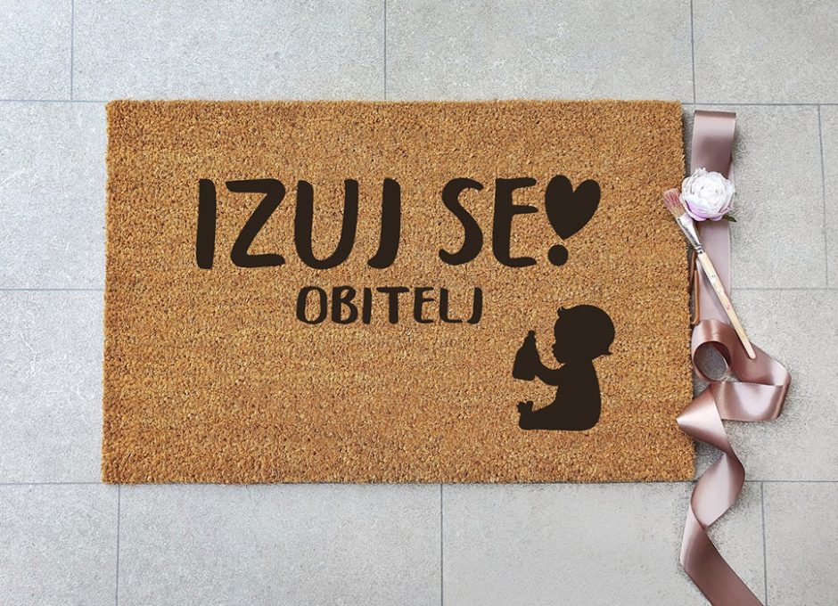 Otirač – Izuj se beba prezime