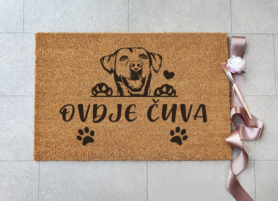 Otirač – Ovdje čuva pas